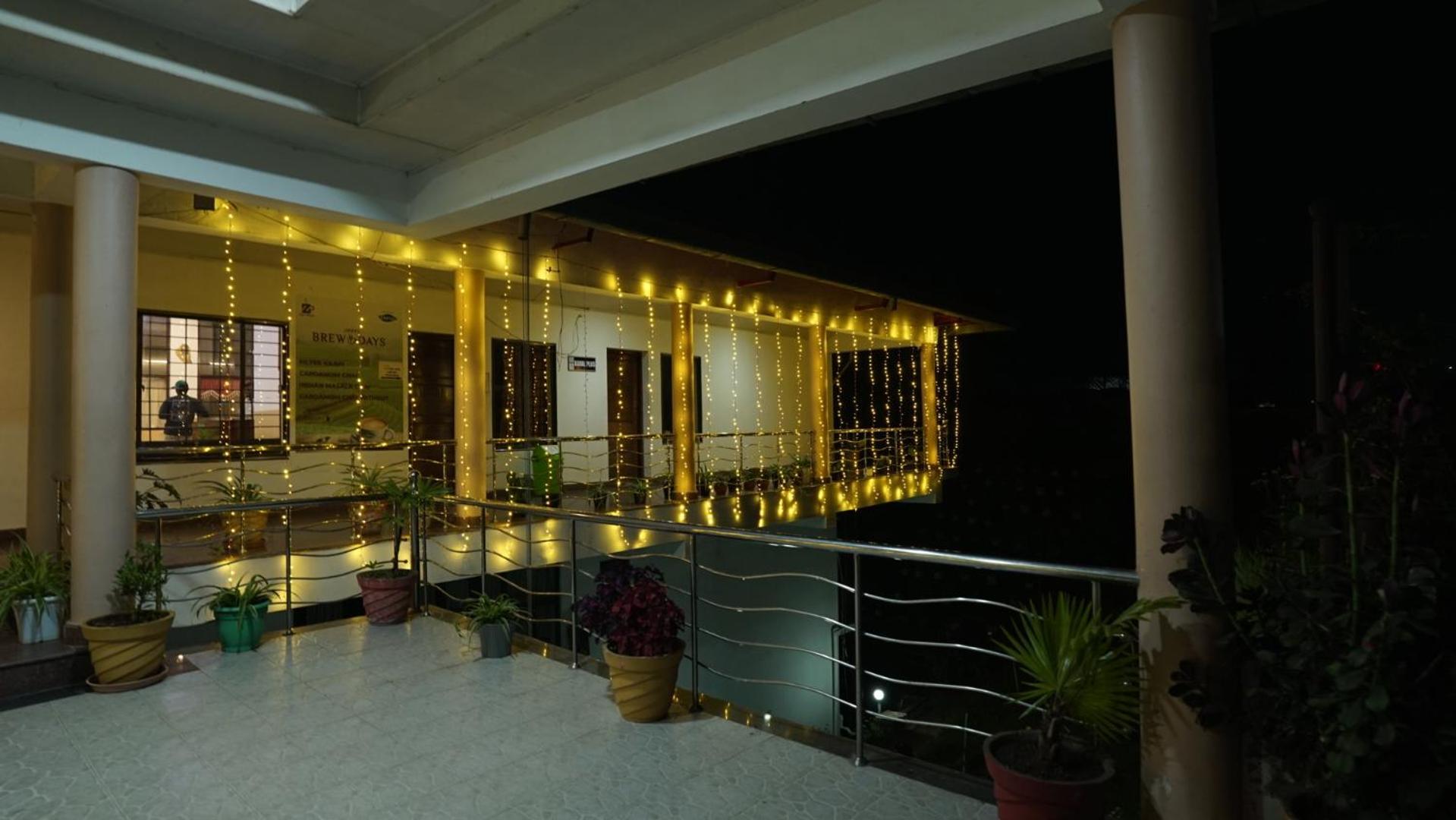 Ac Mist Hotel มุนนาร์ ภายนอก รูปภาพ